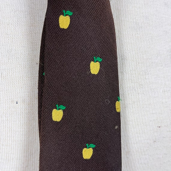 Vintage 70's Yellow Apple Polyester Necktie - image 4