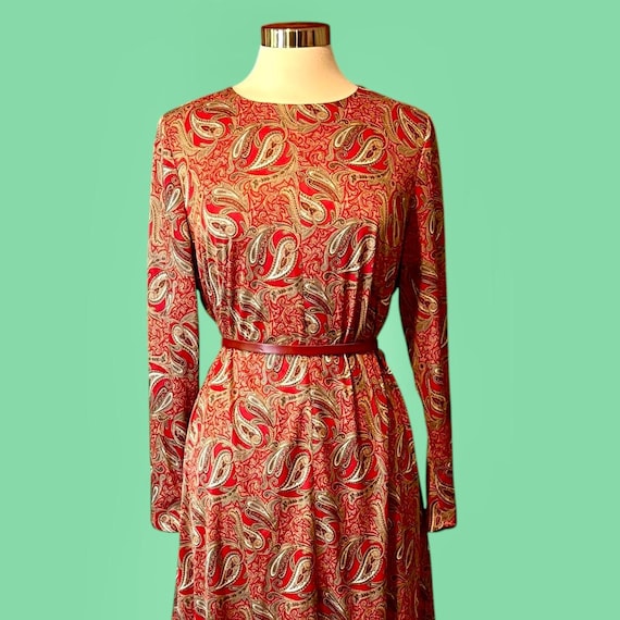 Vintage 70s Paisley Dress, Handmade Polyester Long Sleeve Shift