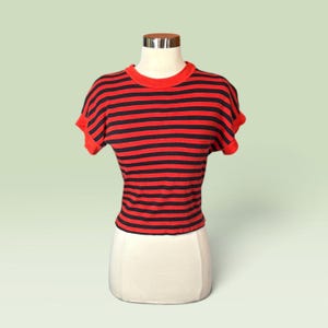 1980s Gitano Striped Crop Top Red & Black Striped Tee  Pat Benatar Style Vintage Rocker Top Tee
