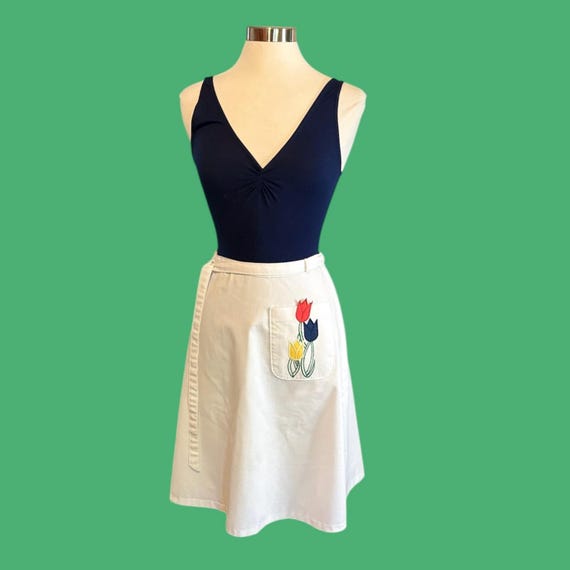 スカート 70s Flower Piping Wrap Skirt Vintage 70's Flower Wrap Skirt Tulip Applique Skirt - Etsy