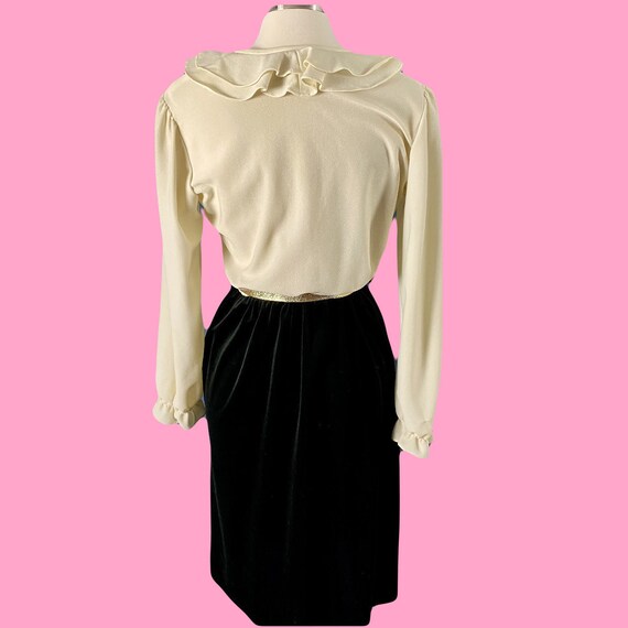 Vintage 70's Ruffle And Velvet Long Sleeve Dress - image 4