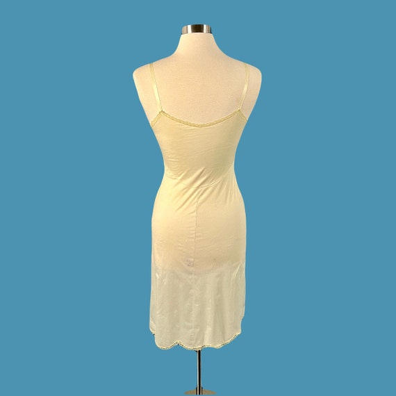 Vintage 1950's Vanity Fair Dress Slip - image 8