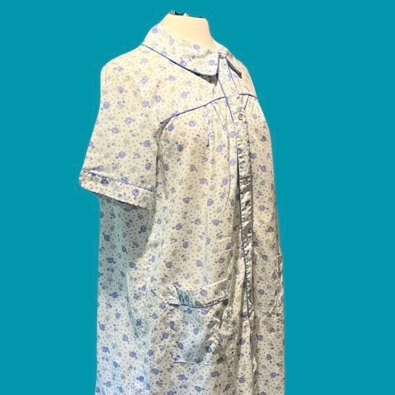 1970's Blue and White Floral Pearl Snap Button Ni… - image 4