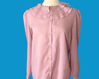 1980s Pink Blouse: Romantic Flounce Collar Secretary Top – Estimated Large