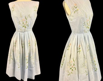 Vintage 50's Jeanne d'arc Embroidered Sleeveless Dress