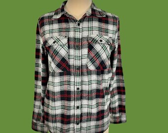 1990&#39;s Vintage Etnies Long Sleeve Skate Flannel