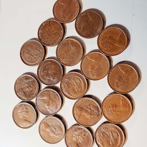 Set of 18 Australia 1 Cent 1966 Elizabeth II Pygmy Gliding Possum Bronze Collectible Coin, Great for Crafts or Jewelry