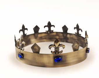 King's Crown for Men with Faux Sapphire, Metal Headpiece for Medieval, Renaissance Style Cosplay or Elven King Costume Roleplay