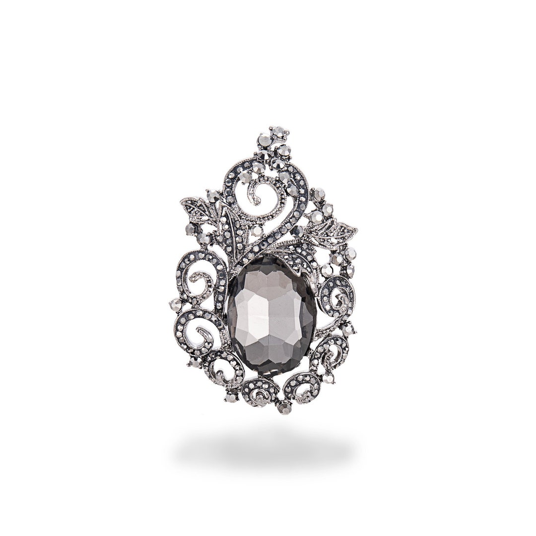 Vintage Style Brooch Pin With Rhinestones Victorian Floral Vine Design