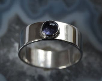 Silver ring with blue iolite - US size