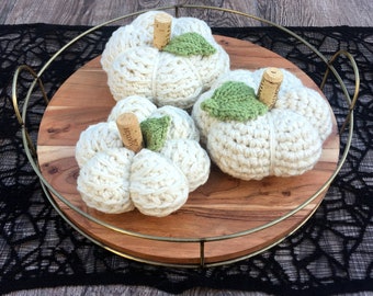 Farmhouse Pumpkins, Pumpkin Decor, Halloween Decorations, Crochet Pumpkins, Fall Home Decor, Halloween Jack O Lantern, Farmhouse Table Decor