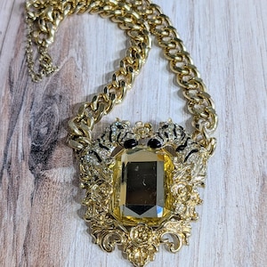 Citrine Glass with Zebras, Vintage 80s Chunky Chain Necklace, Statement Jewelry