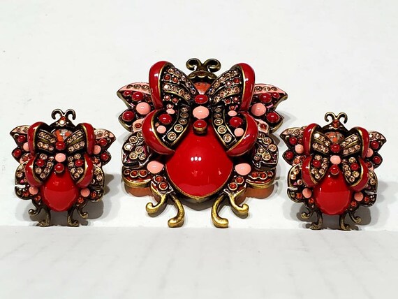 Joan Rivers Earrings and Brooch - Vintage Clip Ons - image 1