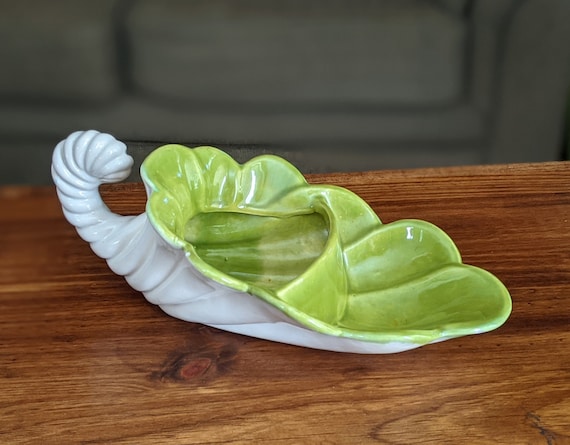 Rare Vintage Chartreuse Yellow Cornucopia Planter Rare Vintage Chartreuse Yellow Cornucopia Planter