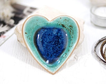 Porte-bagues en céramique coeur turquoise : porte-bijoux en poterie fait main