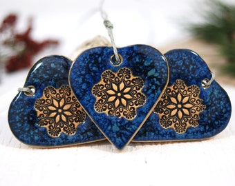 Set di ornamenti per alberi di Natale in ceramica di 3 / decorazioni a cuore di Natale / ornamento fatto a mano / decorazioni rustiche per le vacanze / regalo di ringraziamento / regalo di hostess