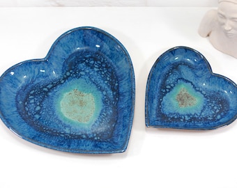 Juego de 2 cuencos de corazón rústicos de cerámica azul profundo / decoración rústica del hogar para cocina, dormitorio o baño / hermoso regalo para el día de la madre