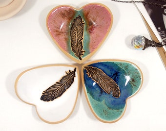 Unique ceramic heart dish with feather pattern - pick your color | pottery ring dish | jewelry holder | trinket bowl | tealight holder