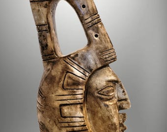 骨董品 12インチの手彫り大理石製アステカ僧侶彫刻：メソアメリカン装飾