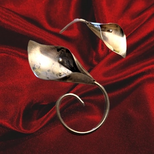 Broche vintage de plata esterlina con forma de flor de lirio de cala de Stuart Nye, 1,5 y 1 pulgada, juego de 2