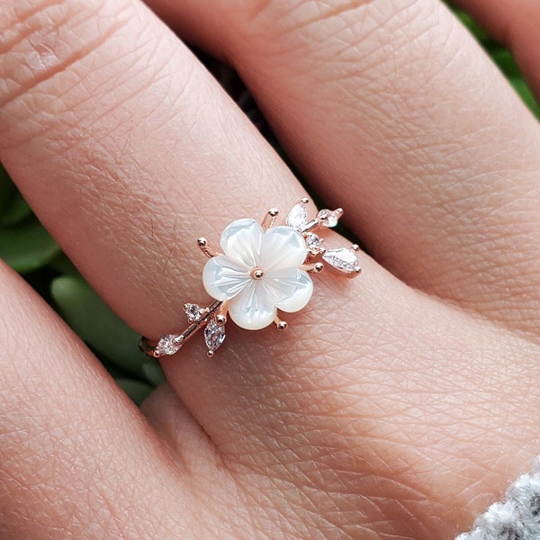 Bague enveloppante en forme de branche de feuille de sakura, bague délicate ajustable tendance, bagues pour femme à superposer, plaqué or rose, rhodié ou 14 carats