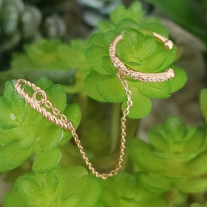 2 band ear cuff, twisted ear cuff, cartilage ear cuff, Ear cuff no piercing, ear cuff earring, chain link ear cuff, rose gold ear cuff