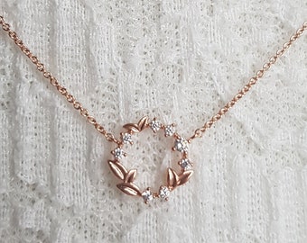 Simple Dainty Leaf Wreath Necklace, Rose Gold Jewelry, Rhodium Plated Chains, Layering Jewelry, Causal Wear, Minimal Jewelry