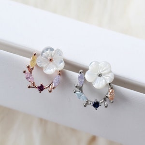 Flower Wreath Ear Piercing, floral helix earring stud, cartilage stud, 316L surgical steel bar, tragus ear piercing stud, 16G screw back