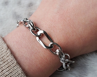 Bold Chain Bracelet, Bold Chain Link, Layering Bracelets, Everyday wear Bracelet, Bracelets in Canada, Bracelets for Women, Thick Chains