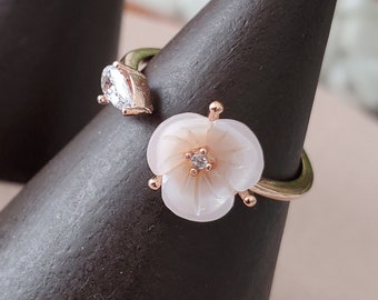 3 Petals Cherry Blossom Floral Teardrop Ring, Dainty Adjustable Delicate Ring, Rings For Women Layering Ring, small fit ring, pinky ring