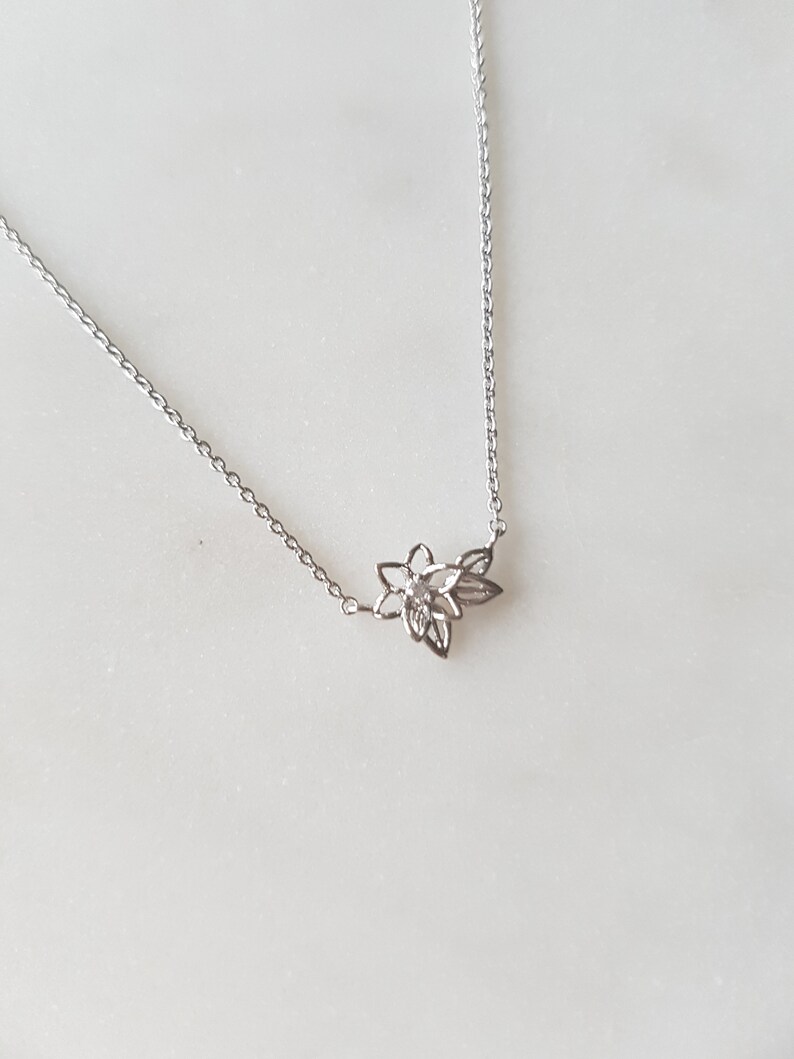 Simple Dainty Flower Necklace Silver Jewelry Rhodium Plated | Etsy