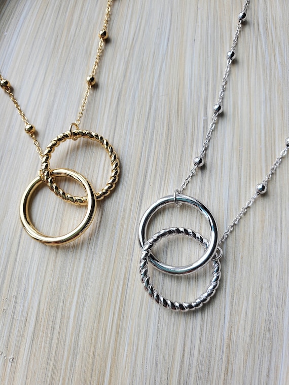 Big Circle Name Necklace - Link Chain - Talisa Jewelry