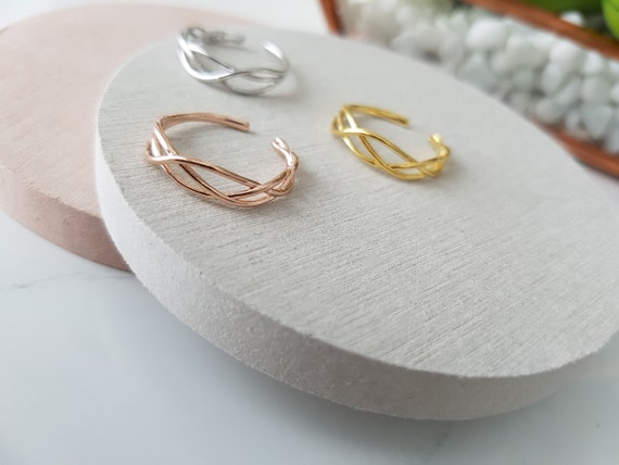 Bague 3 Anneaux Argentée Réglable Diamètre 14 Mm - Rose Gris, Neuf Sans Emballage