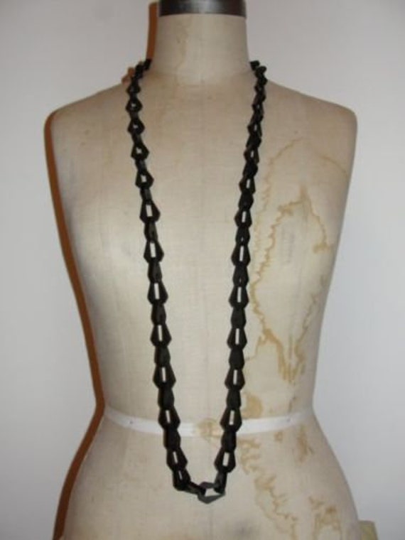 Flapper Vulcanite Necklace