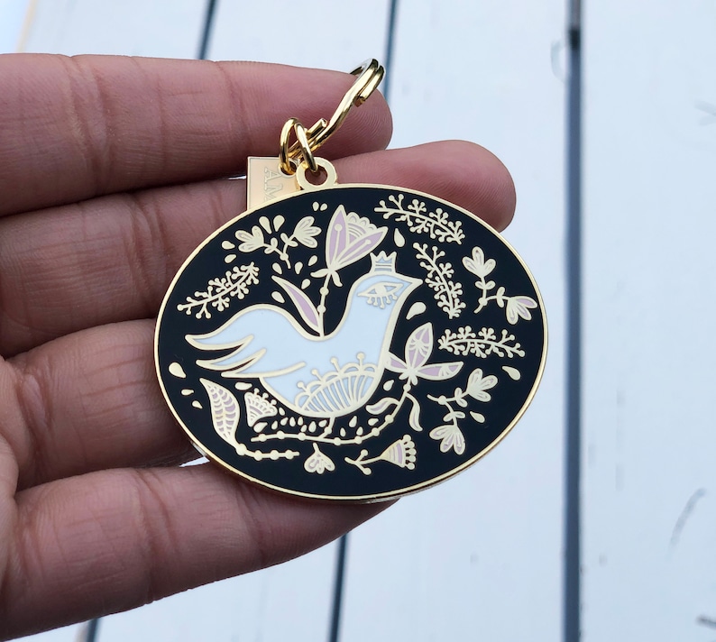 Bird surrounded by leaves Hard Enamel Keychain Royal Bird