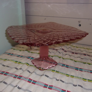 L.E. Smith Trellis Footed Cake Stand Pink Glass