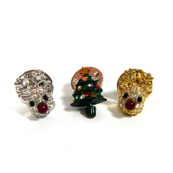 a Pair of Women Men Small Mini Crystal Rhinestone Reindeer Christmas Tree Metal Badge Lapel Pin Brooch Unisex Cute Unique Fashion Accessory