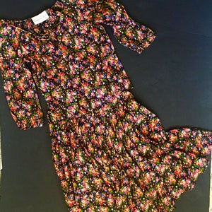 1980&#39;s Vintage Oscar de la Renta 2-piece floral print skirt and blouse