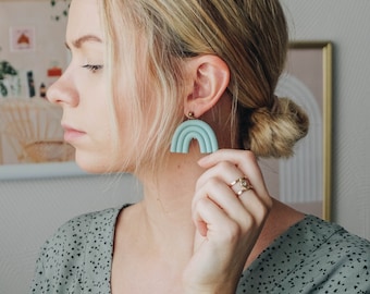 Arch earrings / Statement earrings / iebis / Cute earrings / Mint green / Sage green / Muted colour / Girly vibes / Clay earrings / Gift