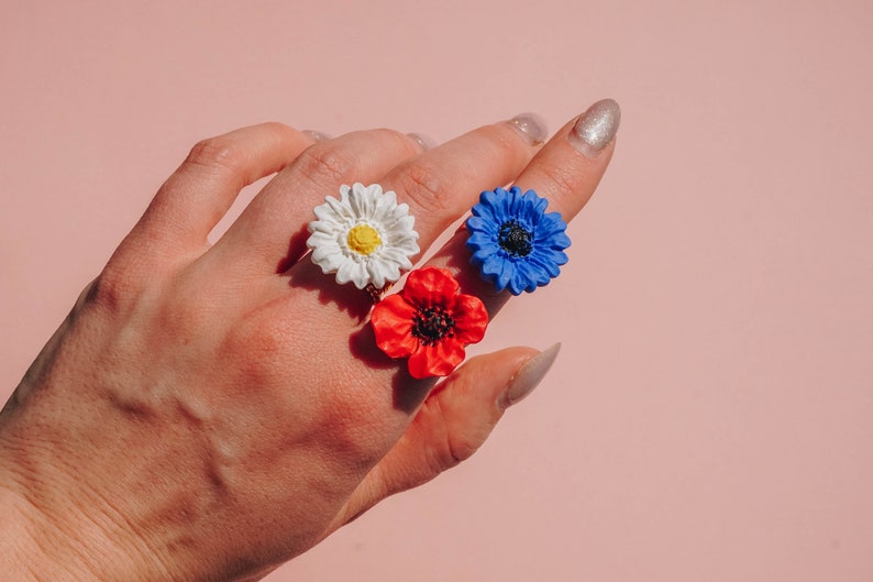 Wildflower 3 ring set. Polymer clay ring. Clay jewelry. Daisy ring. iebis. Bridesmaid gift. Best friend gift. Mom gift. Summer jewelry. image 1