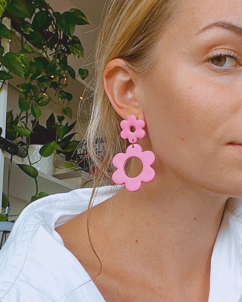Big flower earrings / Retro earring / Delicate jewelry / Unique gift / Statement earring / Abstract earrings / iebis / Bridesmaid gift / 60s image 4
