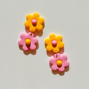 BESTSELLER / Polymer clay earrings / Flower earrings / Delicate jewelry / Unique gift / Statement earring / Abstract earrings / gift for her