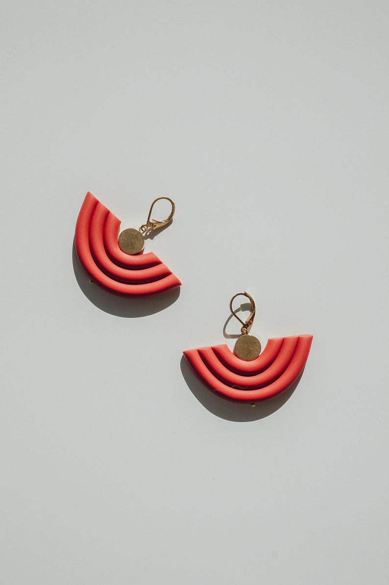 Terracotta u shape polymer clay statement earrings. Modern and minimal every day clay jewelry. Cute bohemian dangle / drop earrings. image 4