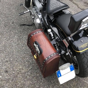 Cafe Racer scrambler leather bag, Hand-dyed vegetable-tanned natural leather Design of your choice Made in Italy