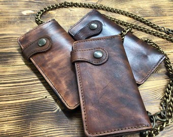 Portafoglio in cuoietto tinto a mano con porta tessere  "Mod. BIKERS CARD BIS" più bottone di chiusura  fatto a mano Made in Italy