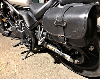 Saddlebag for Honda Rebel 500, "Bisaccia 122B" Volanta leather, 4 mm thick. Handmade Made in Italy