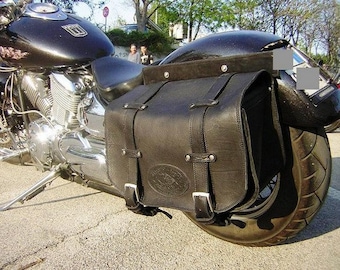 Cod.  MONO 123A / Mod. JUNIOR BRACKET External - Leather bag 4 mm thick for custom harley motorcycle lid along moving laces Made in Italy