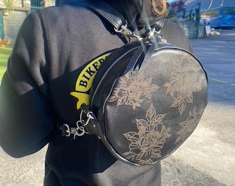 Women's backpack bag in genuine leather, handmade and designed in Italy.