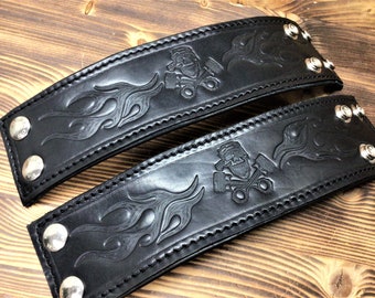 Skull and flame leather bracelet, 2mm leather lined with sauvage leather, custom made handmade Made in Italy