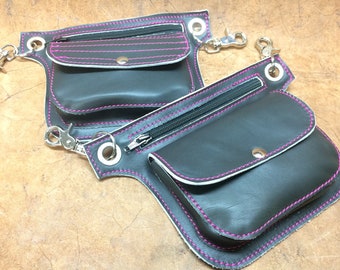 BASIC pouch with Made in Italy leather carabiners